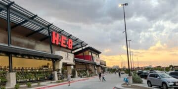 H-E-B Walmart