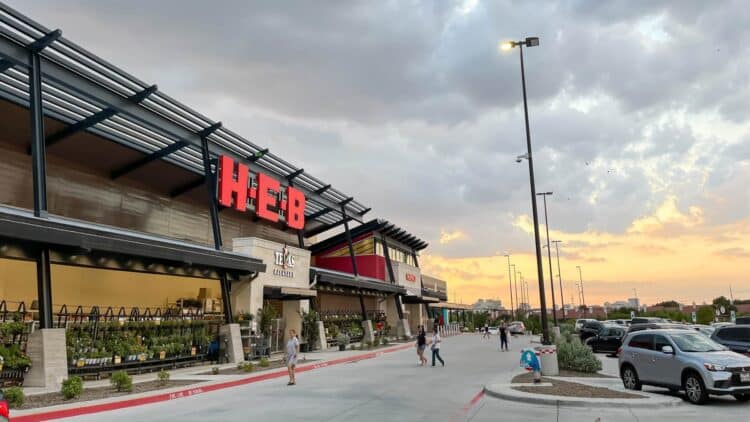H-E-B Walmart