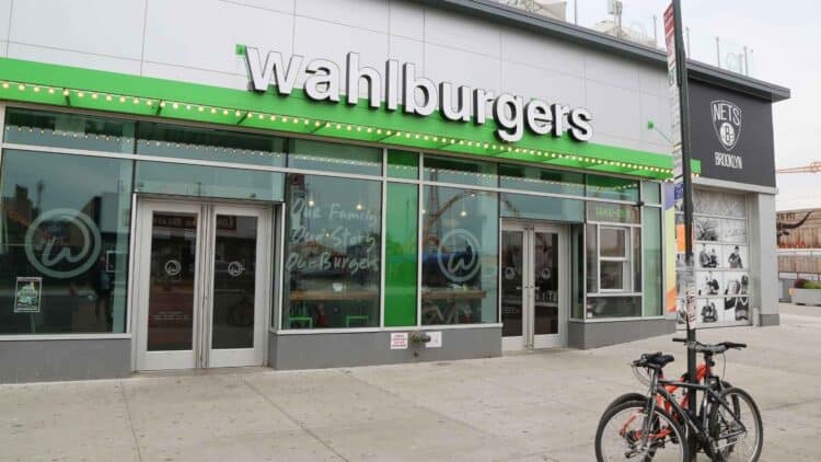 wahlburgers