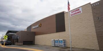 walmart closing