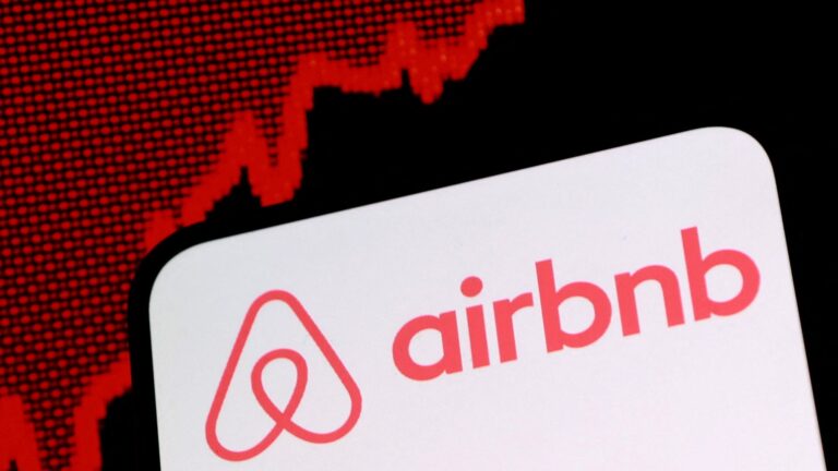 Airbnb; travel; concern