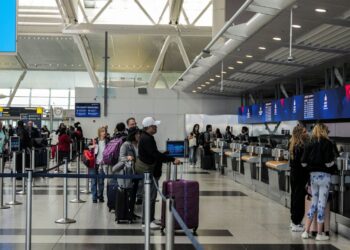 Delta; Congress; AI; fares
