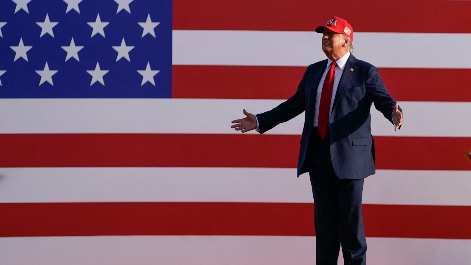 Trump to unveil AI goals in China tech race 1 Trump