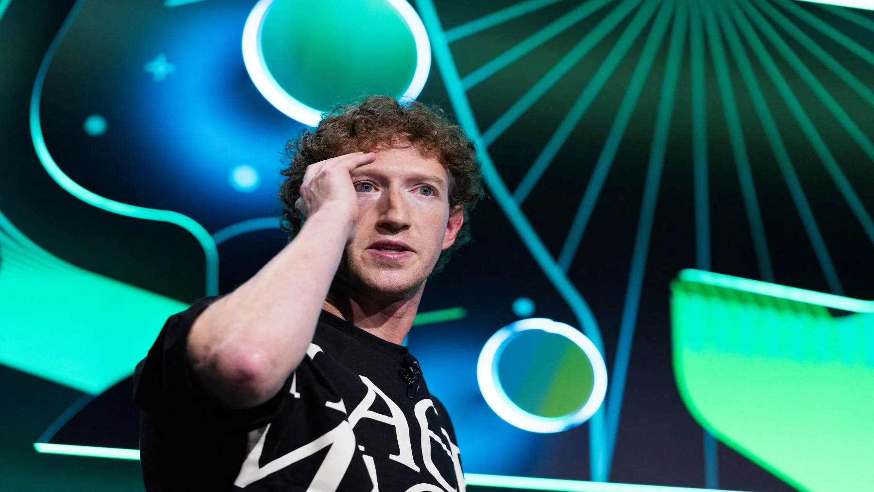Meta investors sue for $8B over privacy settlement 1 Meta sue