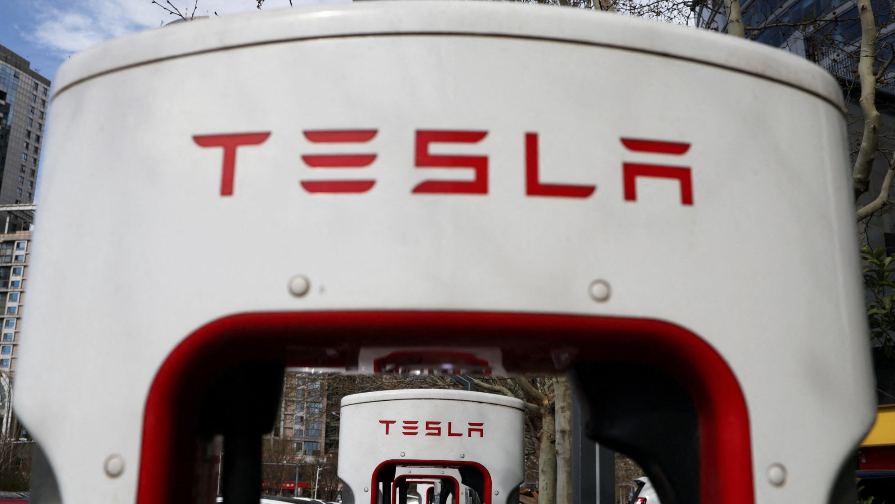 Tesla to pay $243M over fatal Autopilot crash 1 Tesla