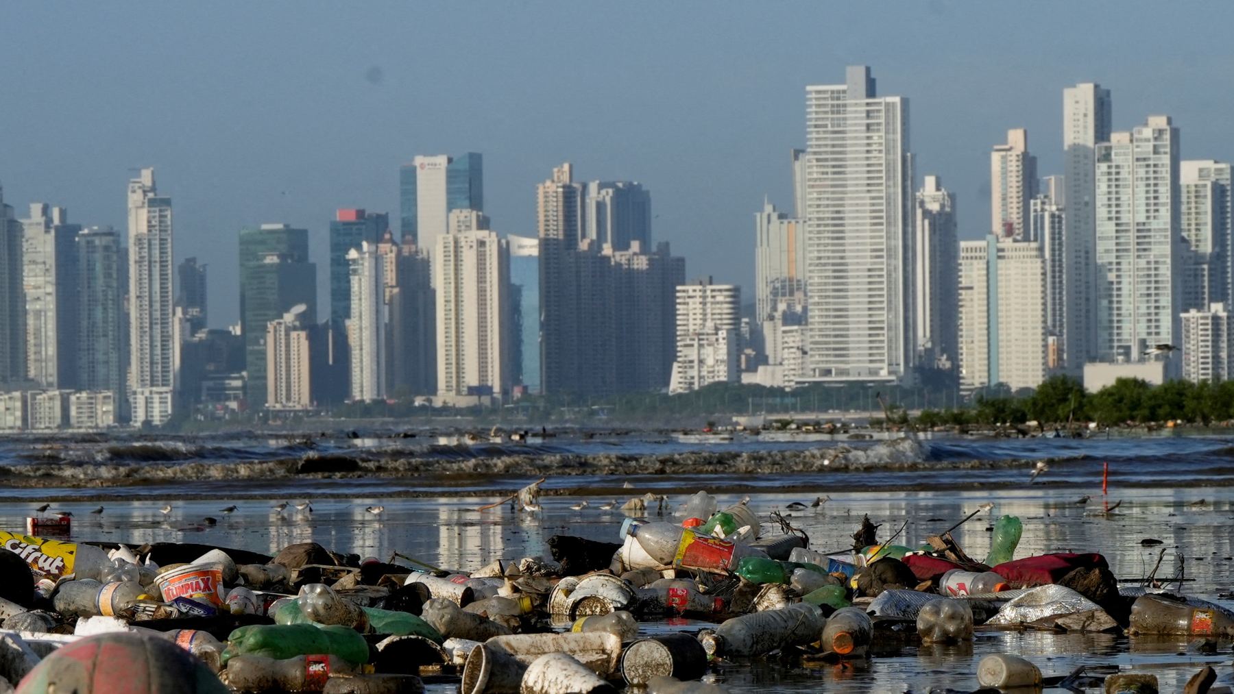 Trump memo urges UN to reject plastic output limits 1 Plastic