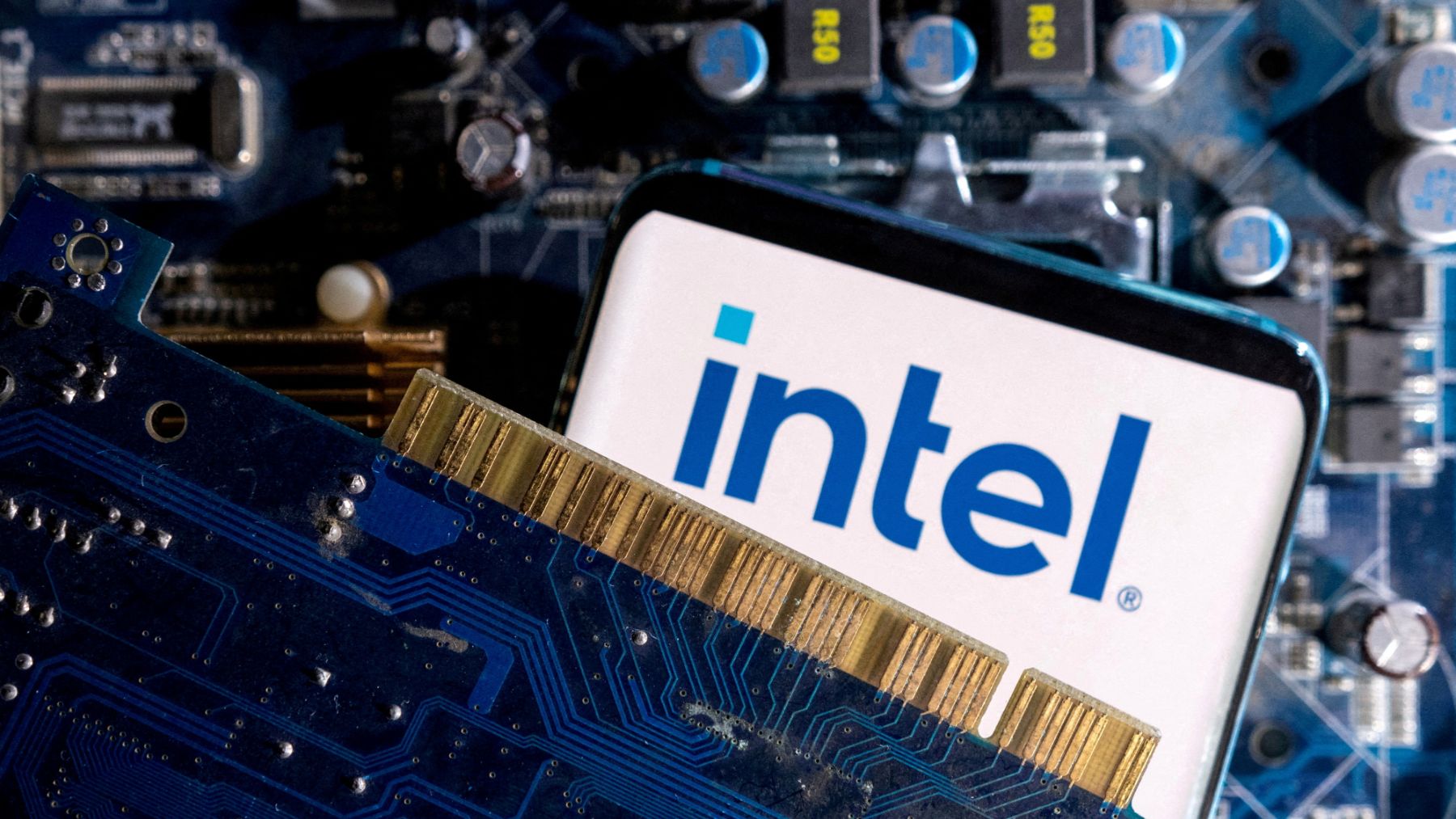 Washington ties Intel aid to equity 1 Intel