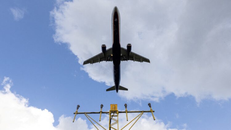 hack; Russia; airport; disruption