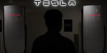Tesla; Elon Musk; share; award