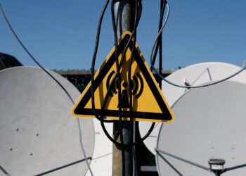 Eutelsat; forecast; Ukraine; demand
