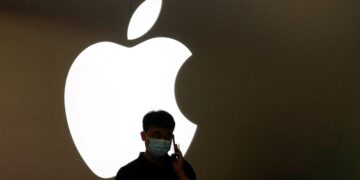 Apple; revenue; forecast