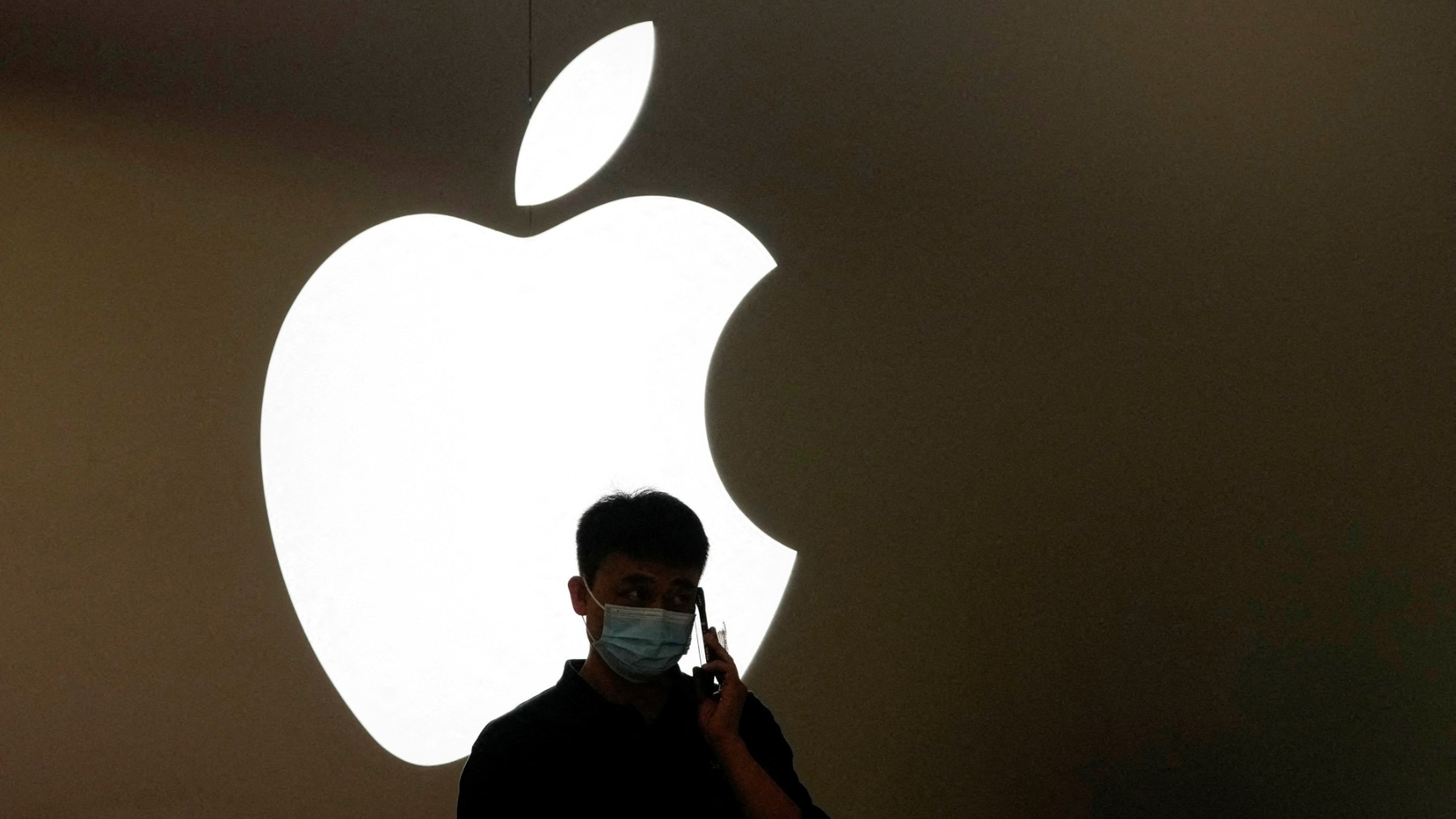 Apple tops revenue forecast, warns of $1.1B tariff hit 1 Apple; revenue; forecast