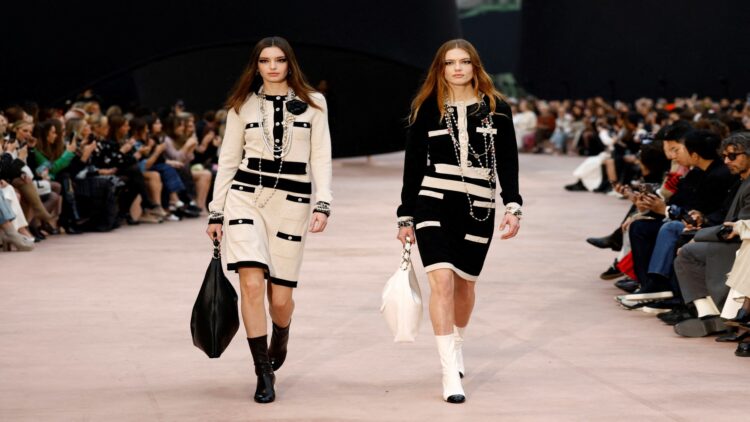 Luxury shoppers