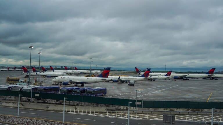 airport cyberattack shutdown