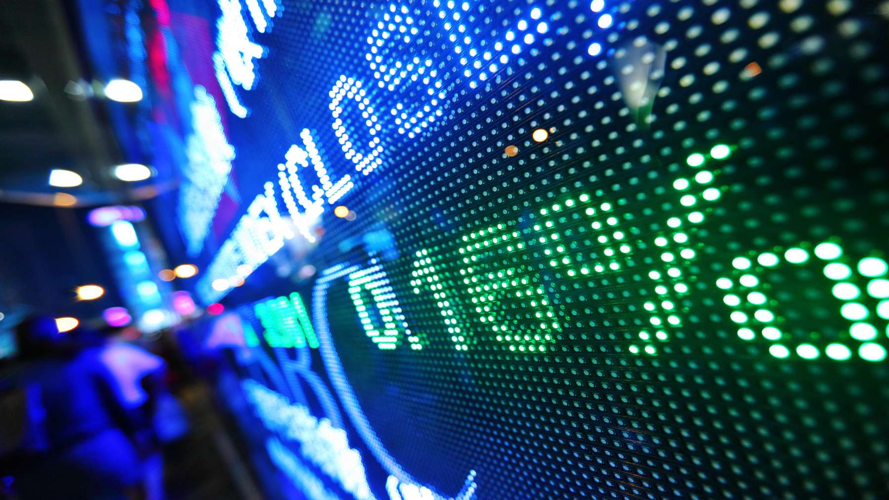 Political turmoil in Japan and France sparks fresh jitters in world markets