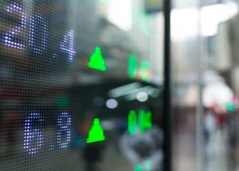 G20 financial watchdog warns of growing market crash