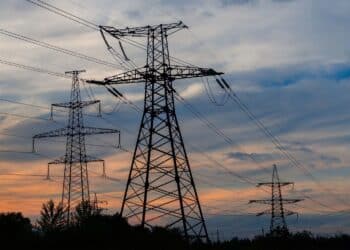 Massive strike on Kyiv’s power system triggers extended blackouts