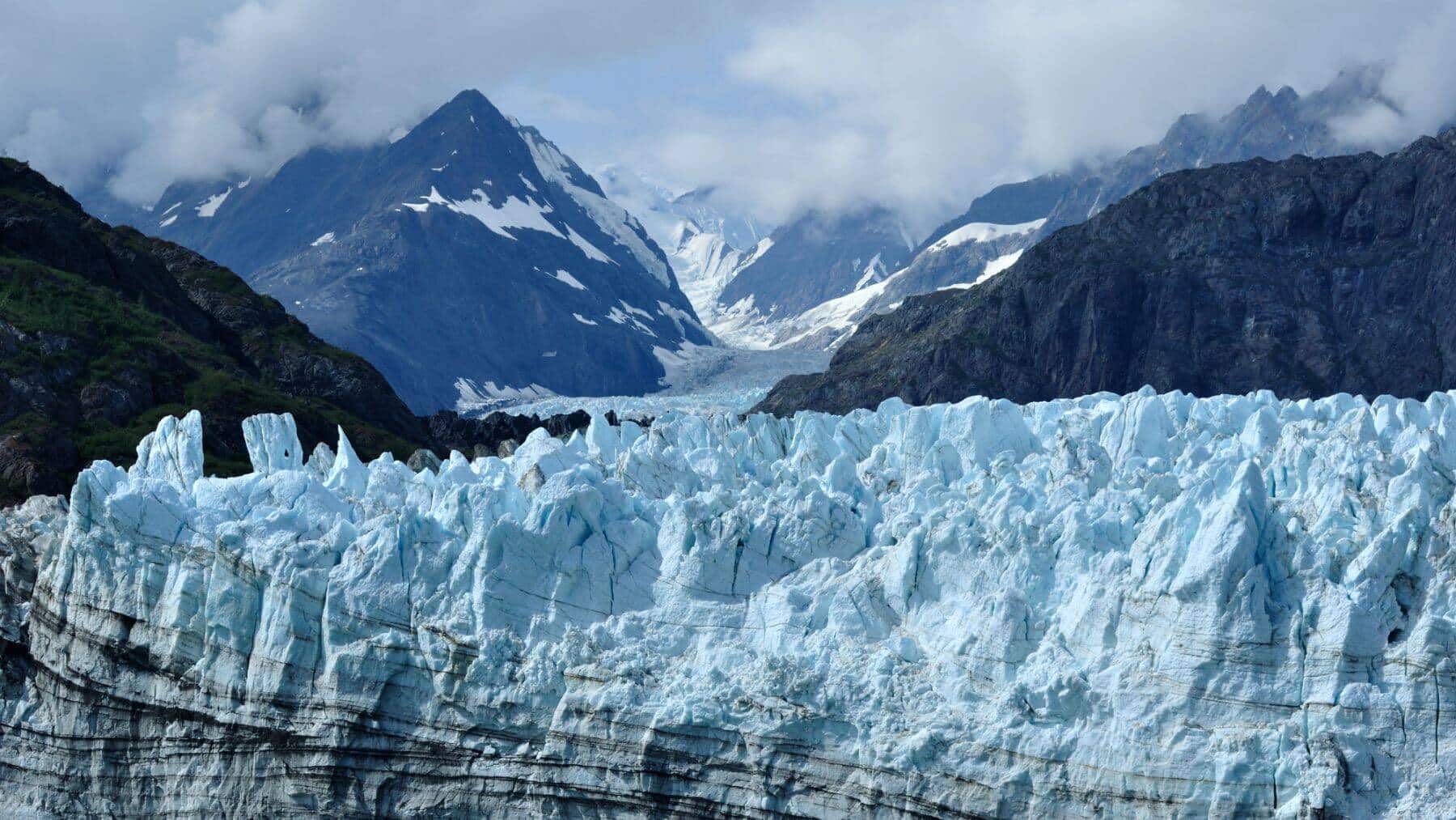 Argentina weighs changes to its Glaciers Law under President Javier Milei’s administration