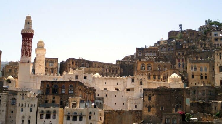 Escalation in Yemen raises fears of civil war returning 1 Yemen fears the escalation of a civil war