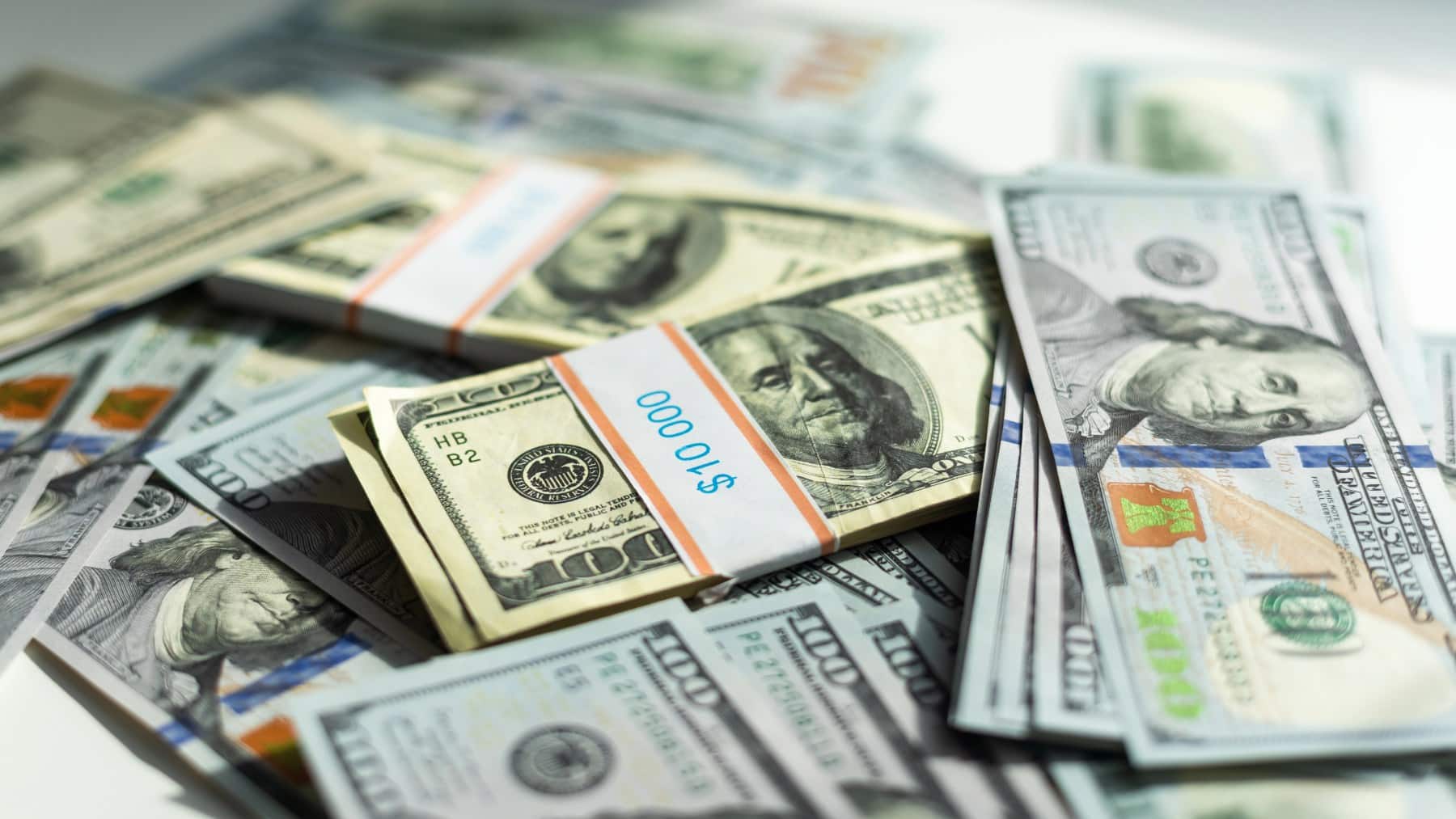 U.S. dollar set for its sharpest weekly drop in four months as investors price in Fed rate cuts