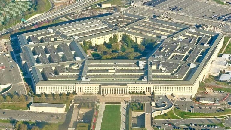 Pentagon prepares troops for Minneapolis protests