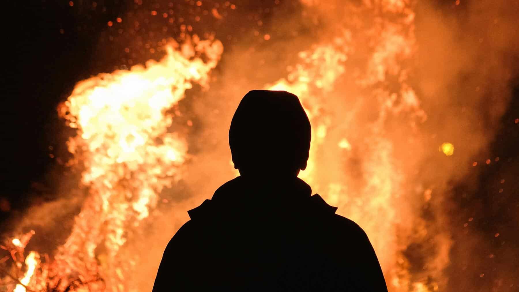 Deadly blaze at a Swiss ski resort bar leaves at least 40 dead and more than 115 injured