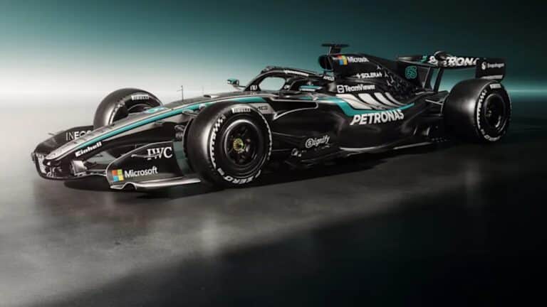 The new Mercedes W17 formula 1 challenger