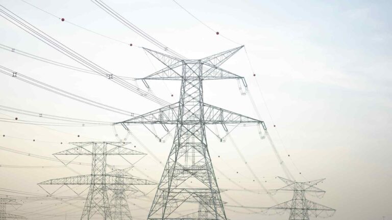 Florida power grid winter stabilization efforts