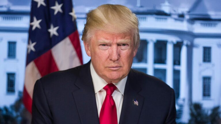 Former U.S. President Trump intensifies his rhetoric about annexing Greenland during a speech at the World Economic Forum in Davos, drawing criticism and concern from European leaders