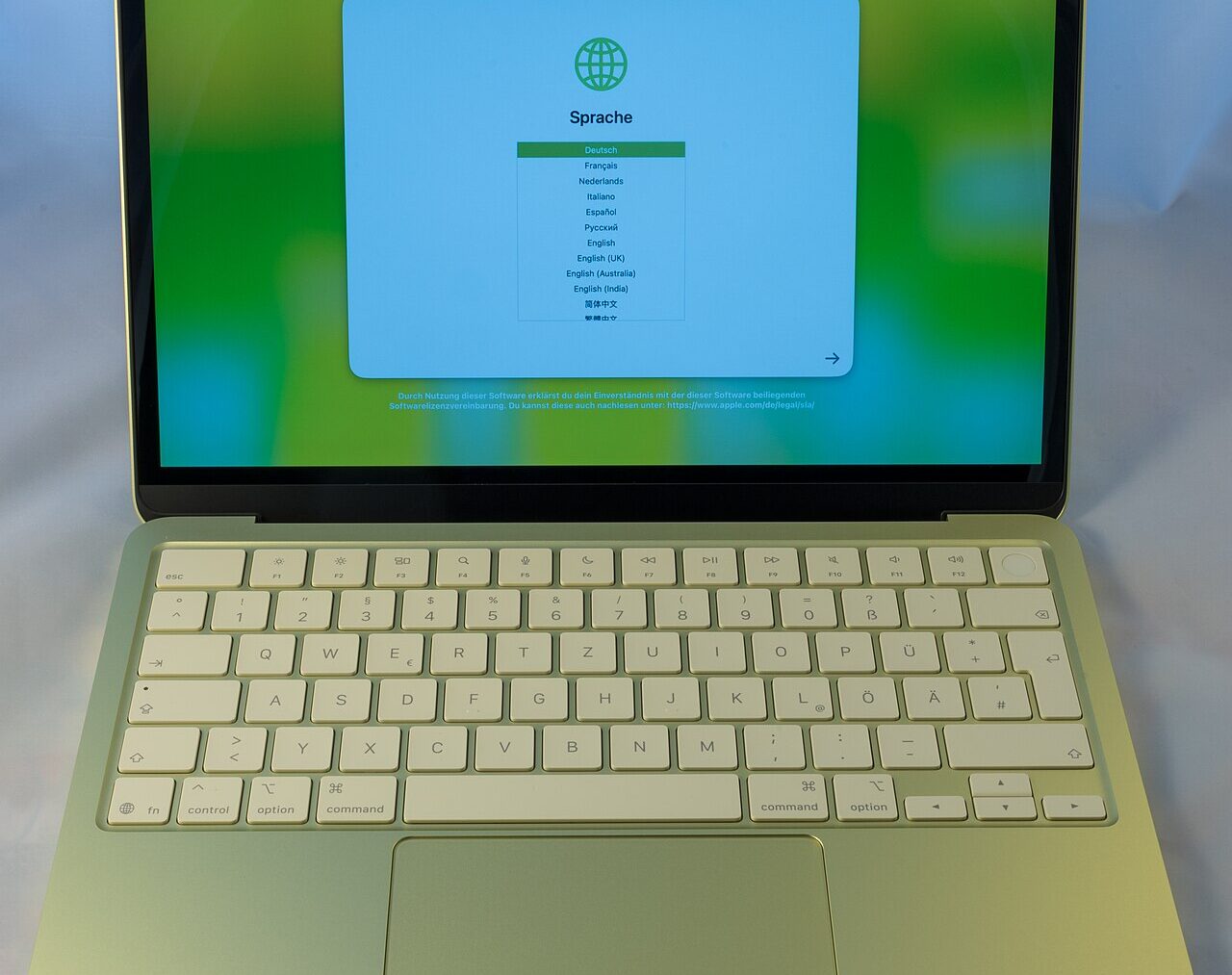 A $599 laptop shipped 1.1 million units in its first three weeks on sale, and the wider laptop market shrank 11 percent while its maker grew 23 percent